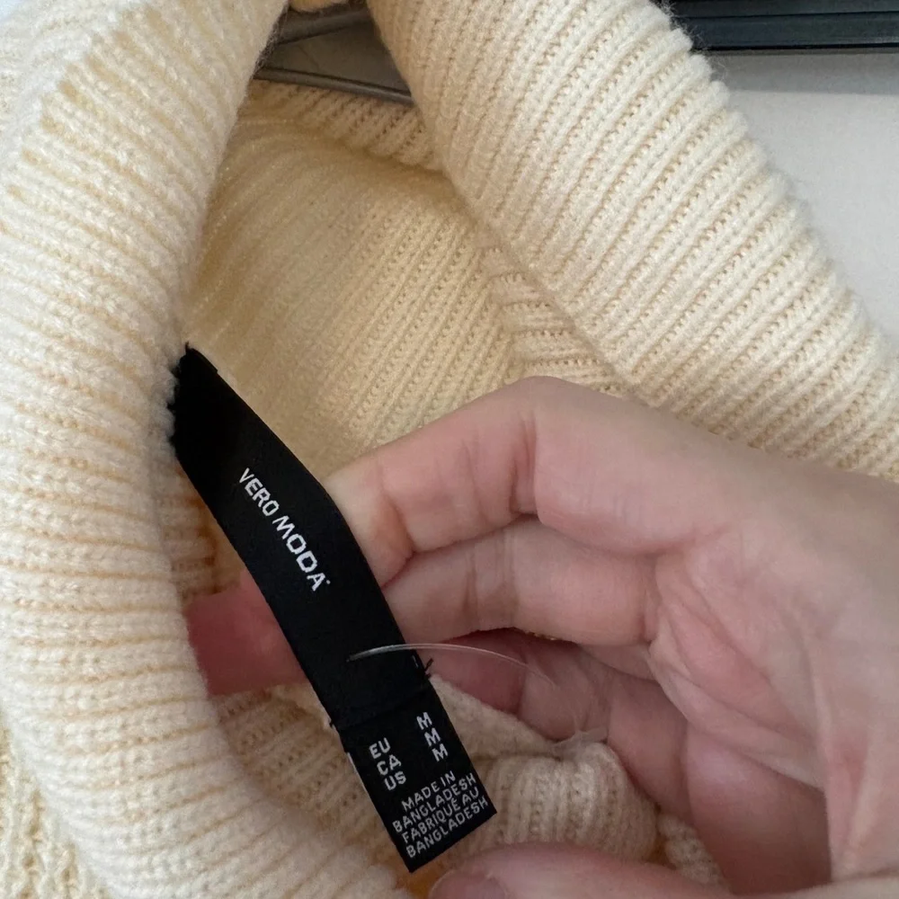 Vero Moda Cream Cowl Neck Sweater - Picture 3 of 4